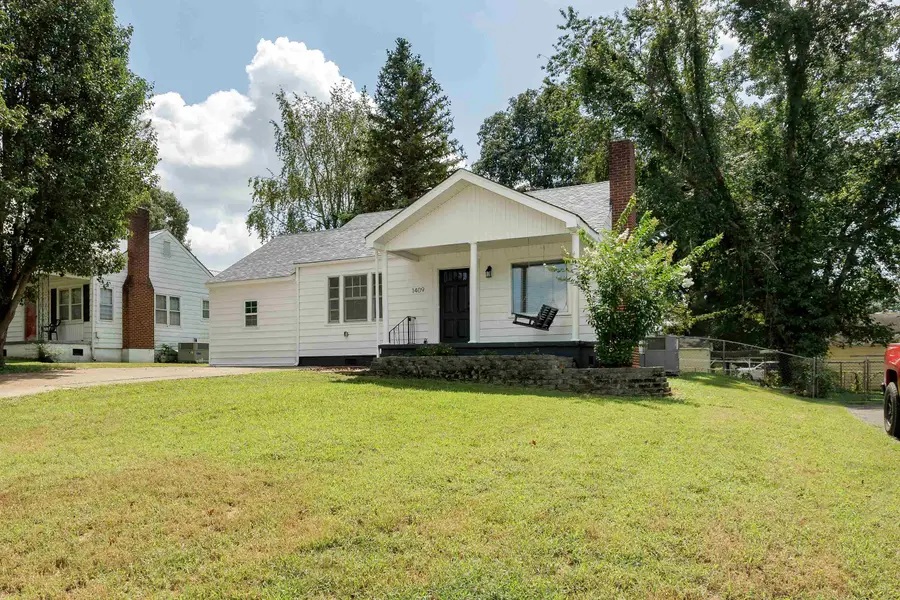 1409 E 35th St, Sheffield, AL 35660 - #2