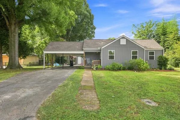 608 Florence Ave, Muscle Shoals, AL 35661