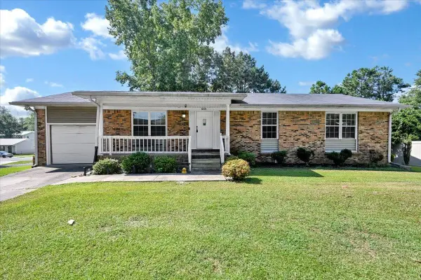 1518 Lindsey Dr, Cullman, AL 35055