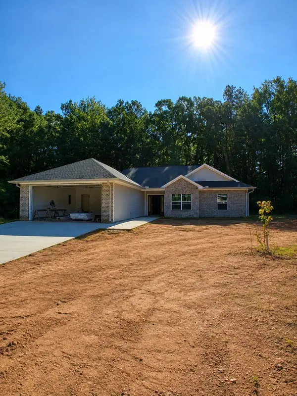 10 Graham Ridge Rd, Iuka, MS 38852