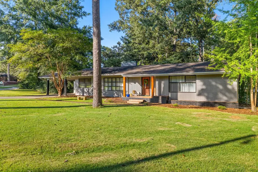 2001 Arlington Blvd, Florence, AL 35630 - #2