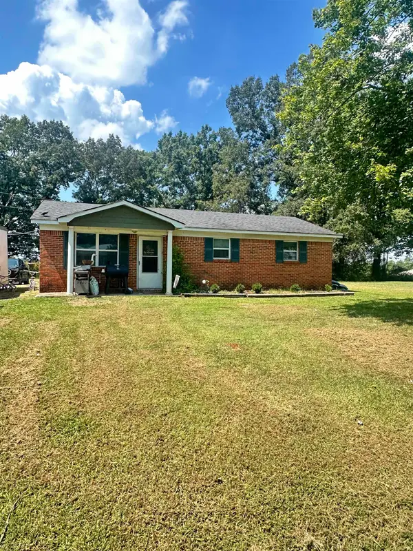 309 Gay St, Moulton, AL 35650