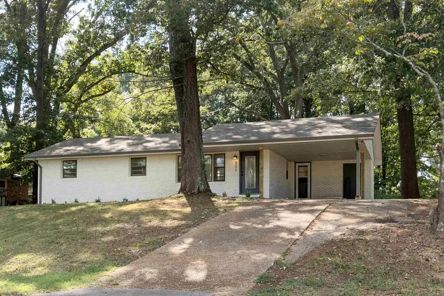 806 Harding Ave, Muscle Shoals, AL 35661 - #2