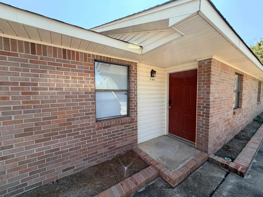 704 Denson Ave, Cullman, AL 35055 - #3