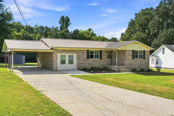 2115 Killough Dr, Tuscumbia, AL 35674