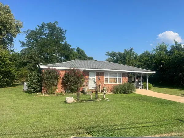 99 Whites Ln, Florence, AL 35630