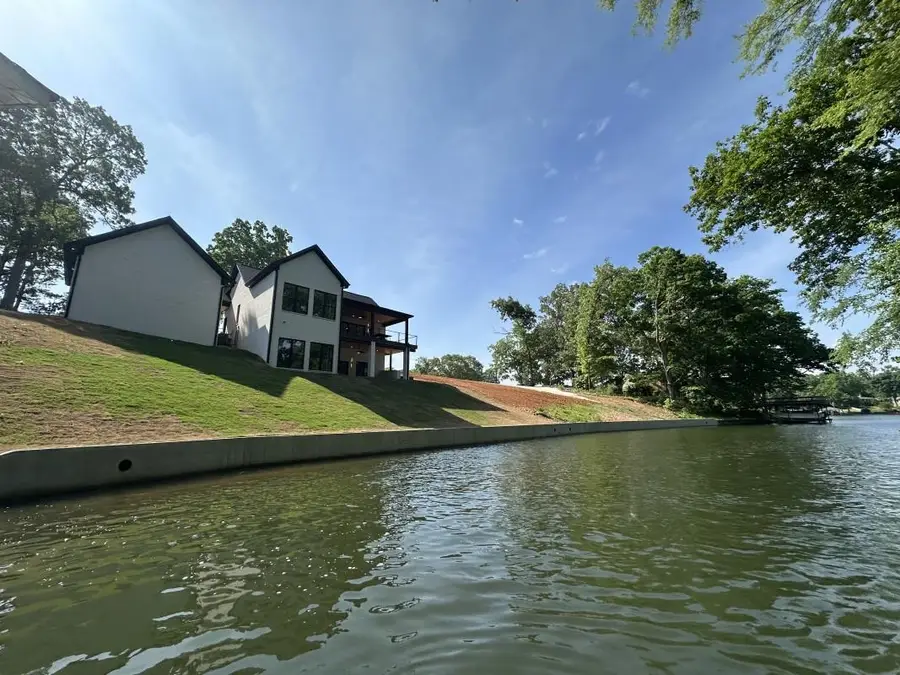 75 Kilcoole St, Muscle Shoals, AL 35661 - #3