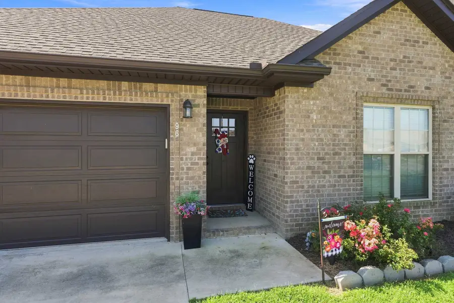 96 W Blue Heron Dr, Killen, AL 35645 - #2