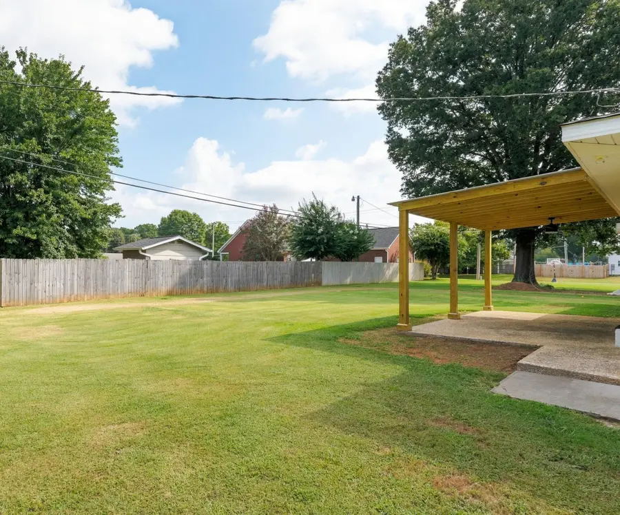 115 Congress Ave, Muscle Shoals, AL 35661 - #3