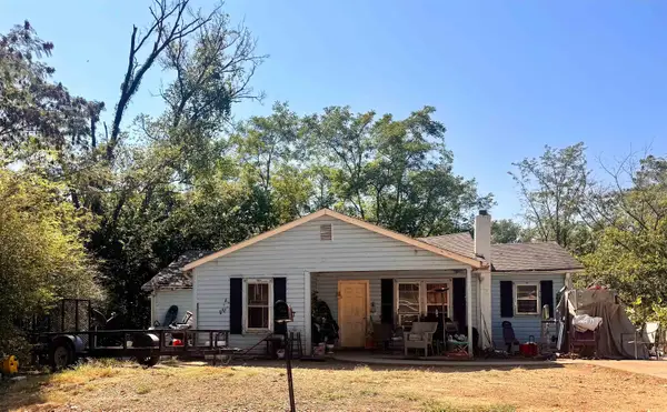 3016 Woodard Ave, Florence, AL 35630