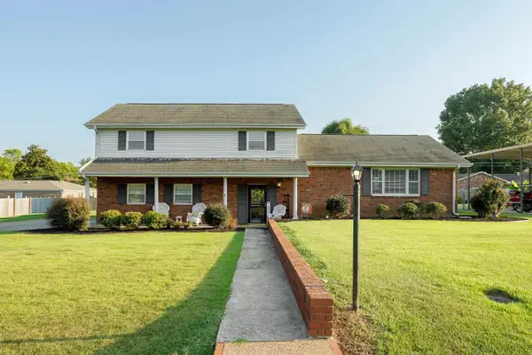 303 Laurel St, Tuscumbia, AL 35674