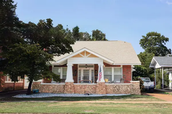 707 6th St, Tuscumbia, AL 35674