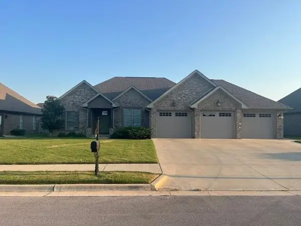 113 Scarlette Ln, Muscle Shoals, AL 35661