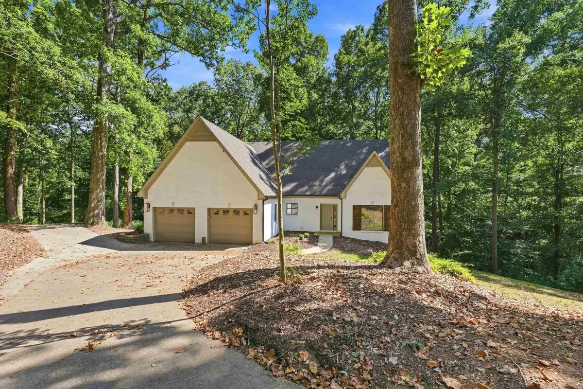 103 East Cv, Florence, AL 35634 - #1