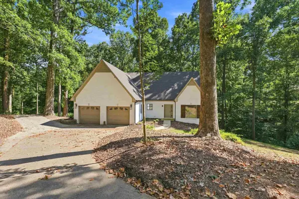 103 East Cv, Florence, AL 35634