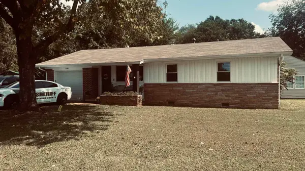 400 N Hook St, Tuscumbia, AL 35674