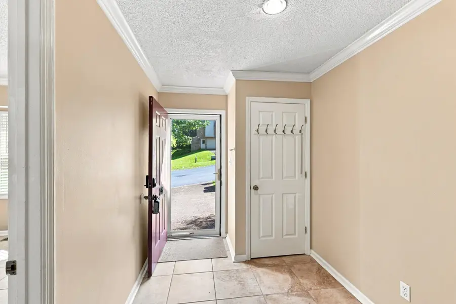235 Woodcastle Dr, Florence, AL 35630 - #3