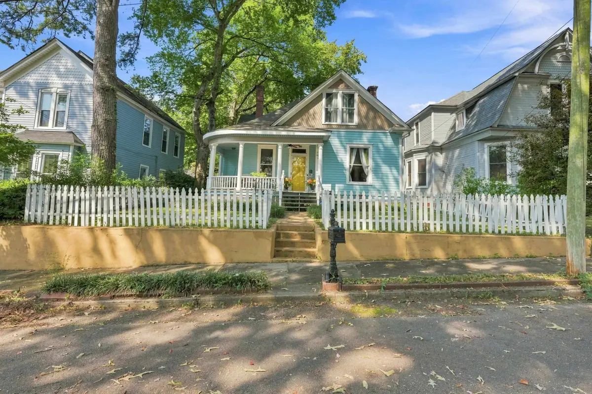 105 Mabel Ave, Sheffield, AL 35660 - #1
