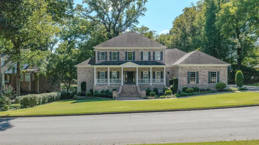 104 Crosscreek Ln, Florence, AL 35634 - #2