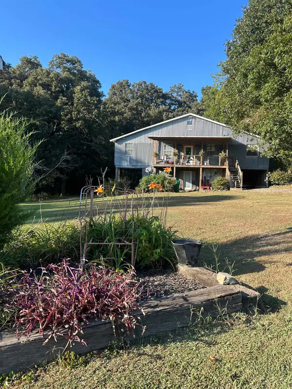 8870 Co Rd 1043, Vinemont, AL 35179
