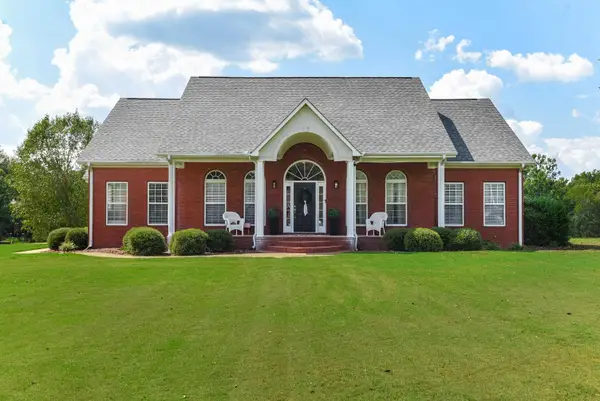 643 Ridgecrest Ln, Killen, AL 35645