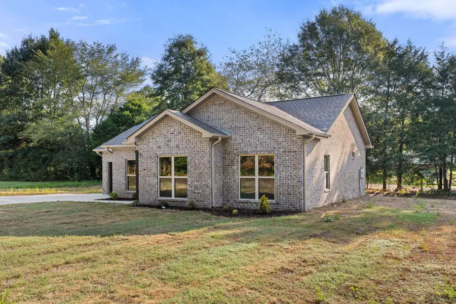 104 Co Rd 283, Florence, AL 35633 - #3