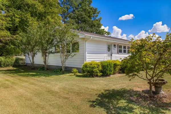 1512 Ridge Ave, Florence, AL 35630