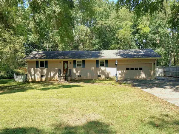 205 Maple St, Tuscumbia, AL 35674