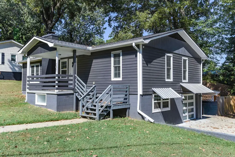 202 Bayless Ave, Florence, AL 35630 - #2