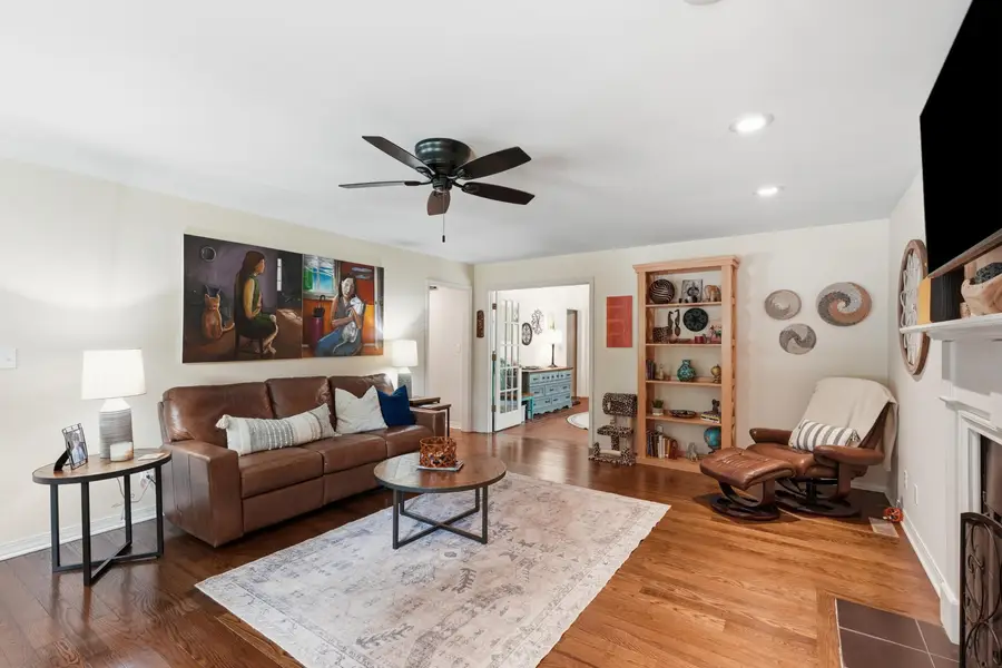 316 Harris Dr, Florence, AL 35634 - #2