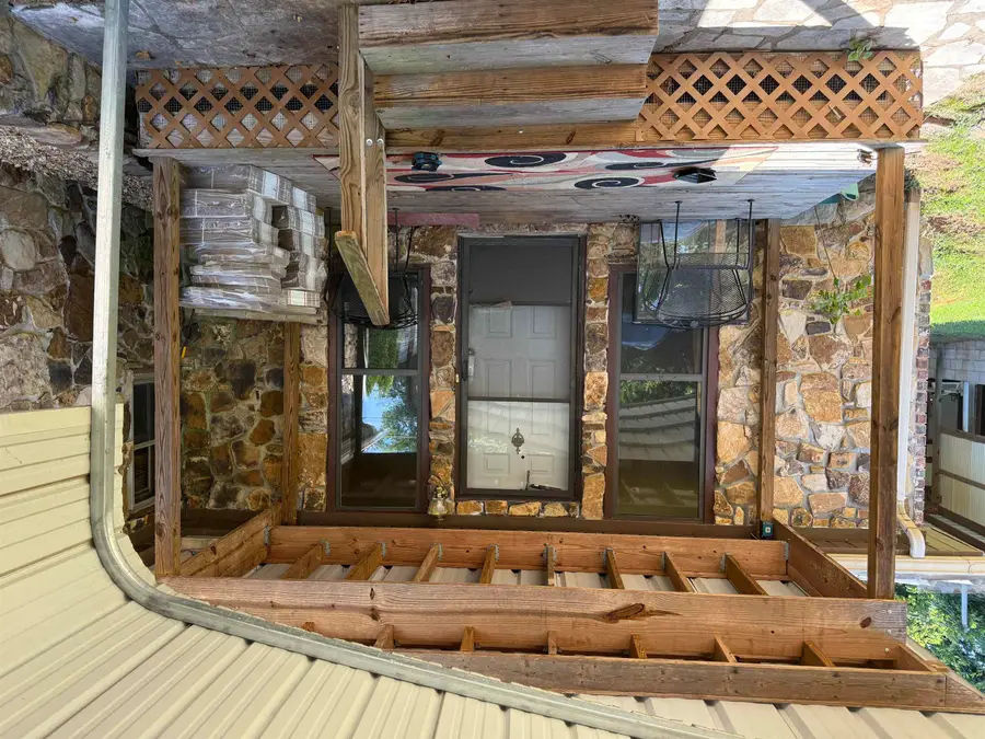 552 High St, Florence, AL 35630 - #2