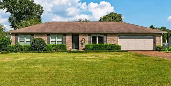 206 Mary Lee Dr, Florence, AL 35634