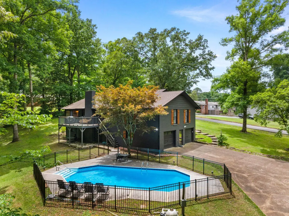 130 Bradford St, Florence, AL 35633 - #1