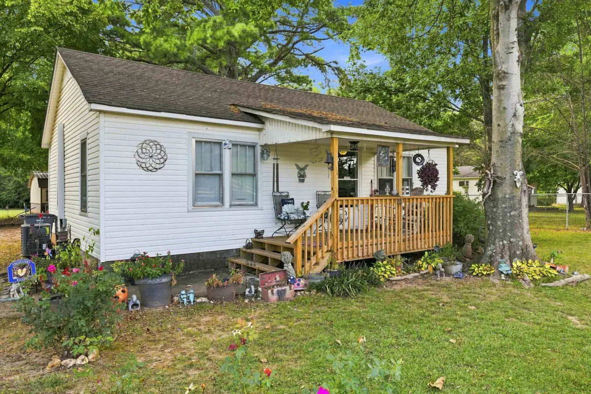 3055 Co Rd 61, Florence, AL 35634 - #1