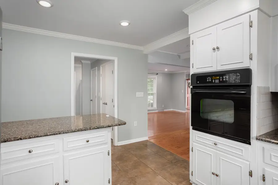 607 Pickwick St, Sheffield, AL 35660 - #3