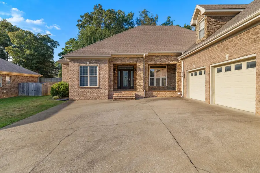 501 Koger St, Killen, AL 35645 - #2