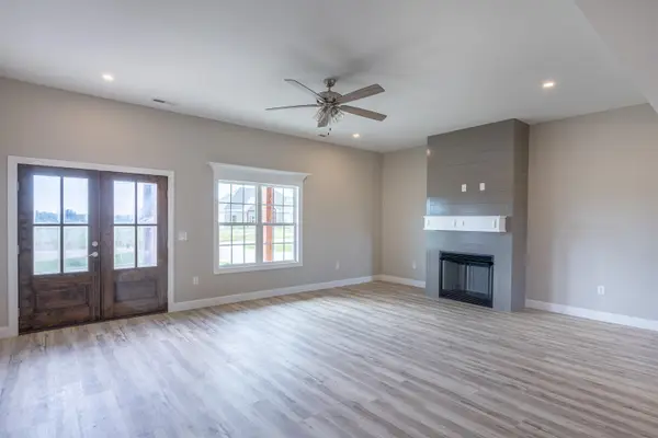 261 Hummingbird Way, Killen, AL 35645