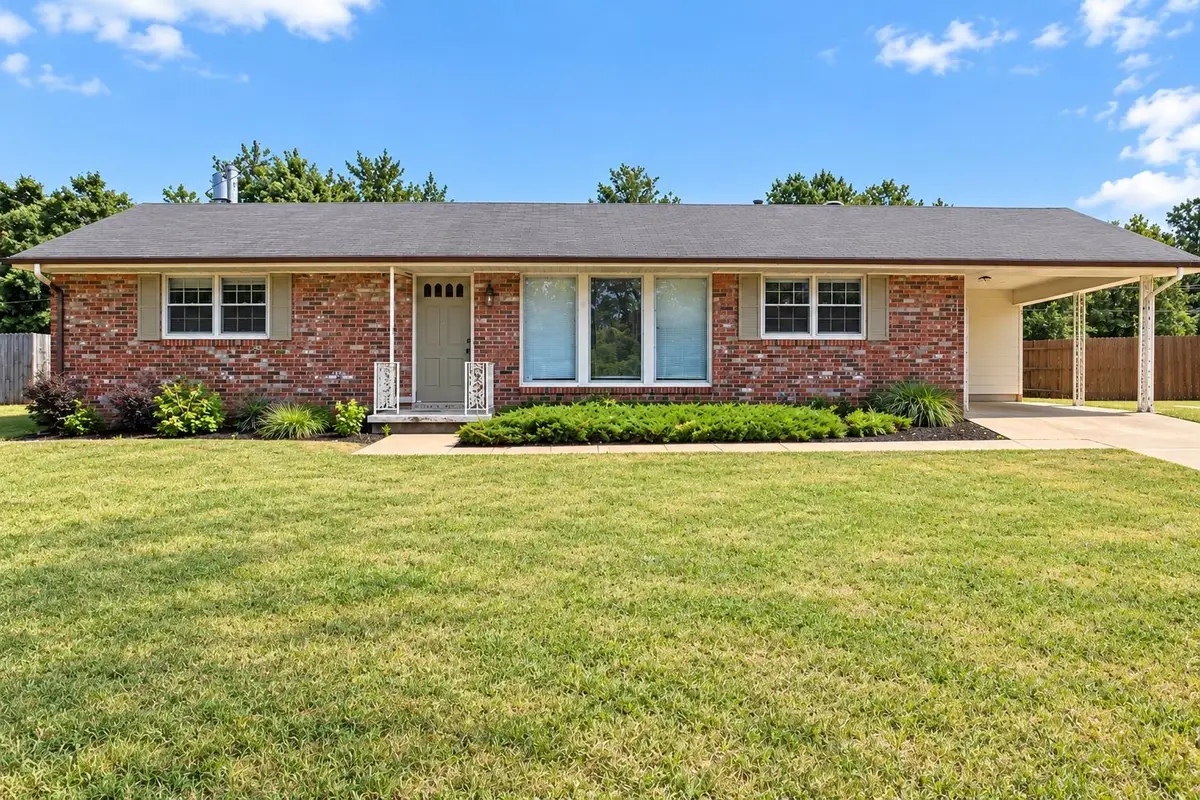 2332 Houston St, Florence, AL 35630 - #1