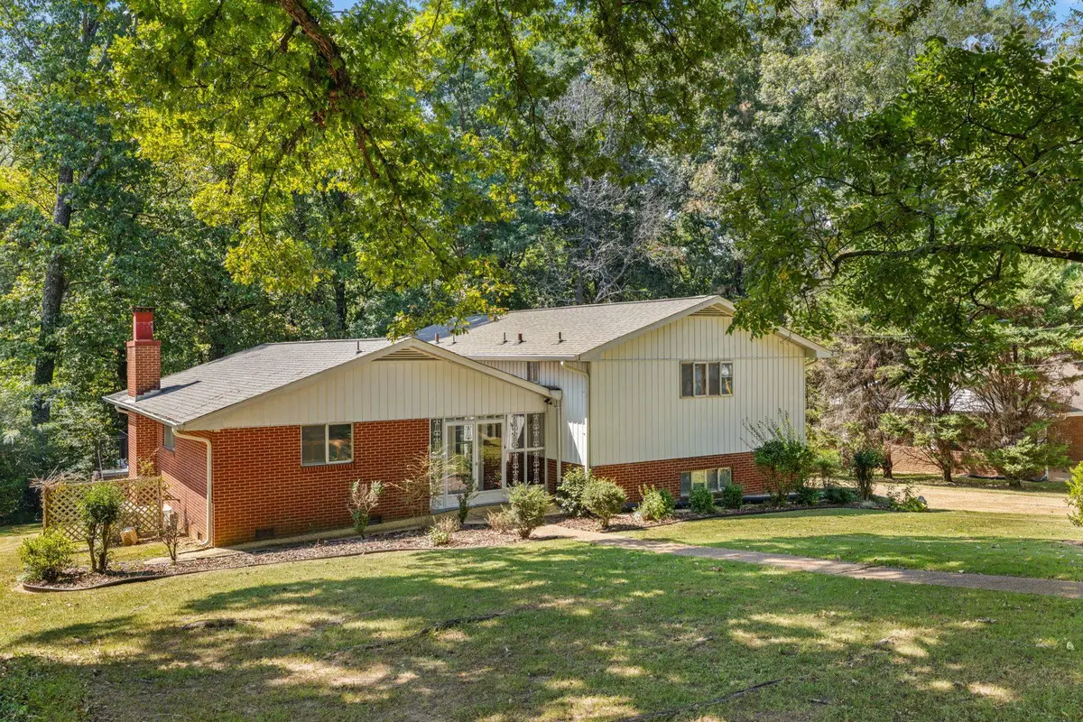 103 Smith Ct, Sheffield, AL 35660 - #1