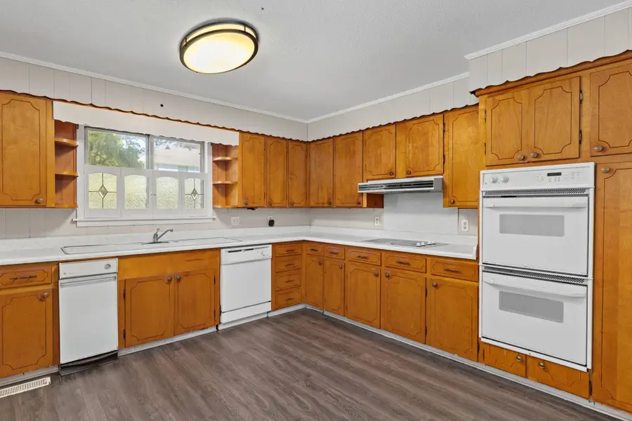 103 Smith Ct, Sheffield, AL 35660 - #3