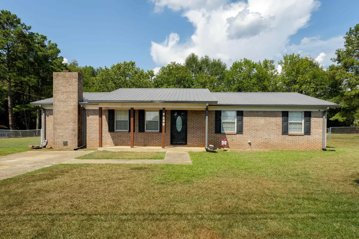 1701 Linwood St, Hartselle, AL 35640 - #1