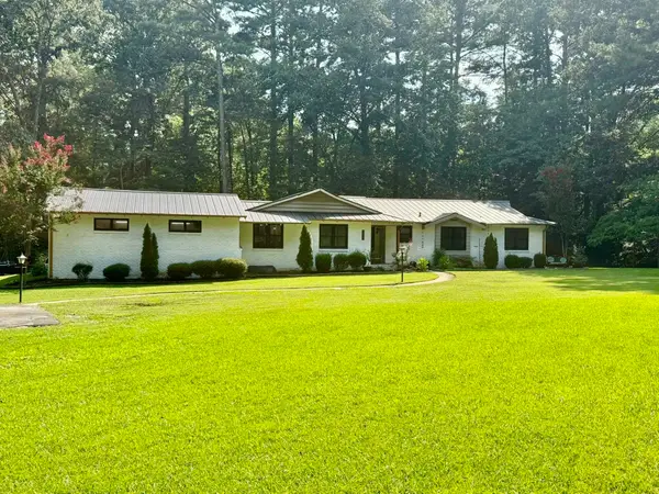 507 Chestnut Dr, Russellville, AL 35653