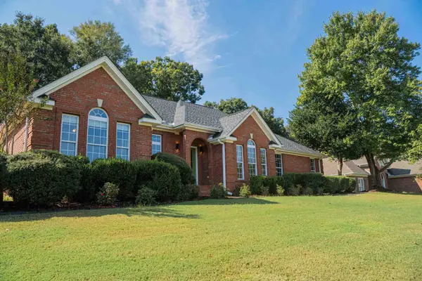 166 Stoney Creek Dr, Florence, AL 35633