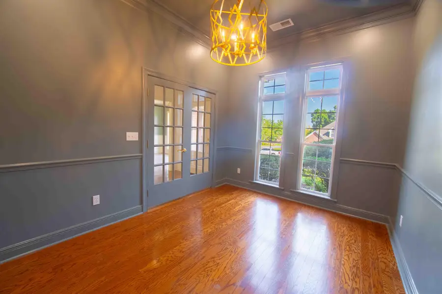 166 Stoney Creek Dr, Florence, AL 35633 - #3