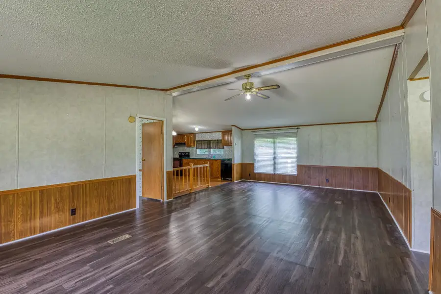 205 Rocky Ford Ln, Florence, AL 35634 - #3