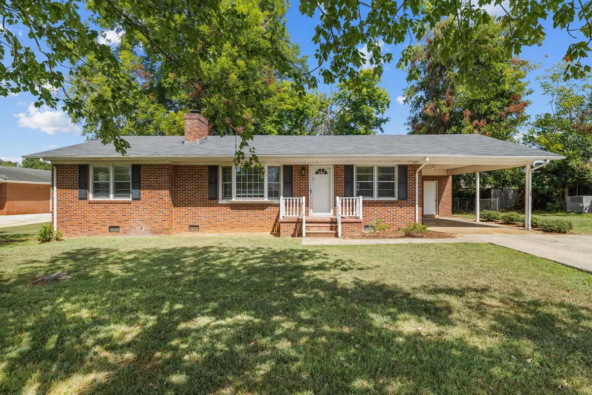 1111 Hillandale Dr, Tuscumbia, AL 35674 - #1