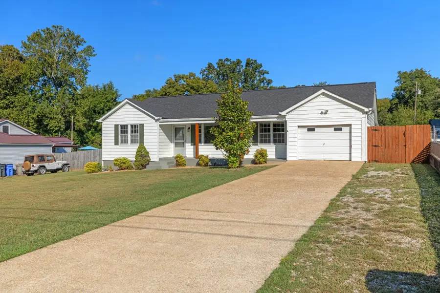 336 W Duncan Ave, Florence, AL 35630 - #2