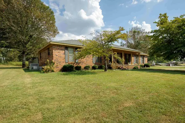 280 Southland Dr, Florence, AL 35633