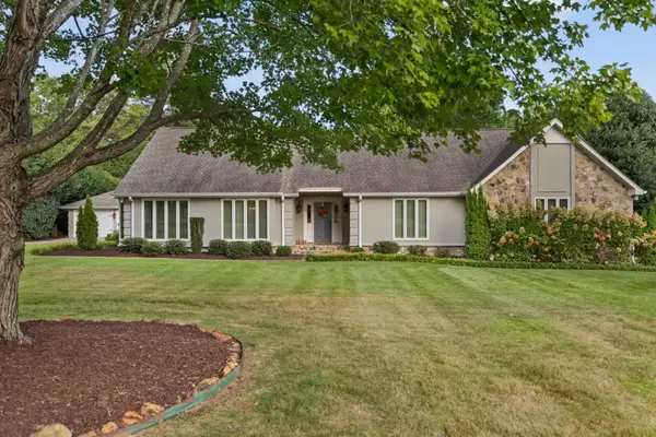 9232 Turtle Point Dr, Killen, AL 35645