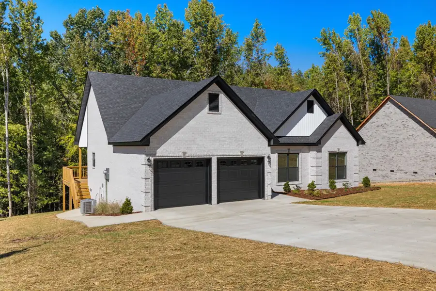 396 Horseshoe Hills Rd, Killen, AL 35645 - #3